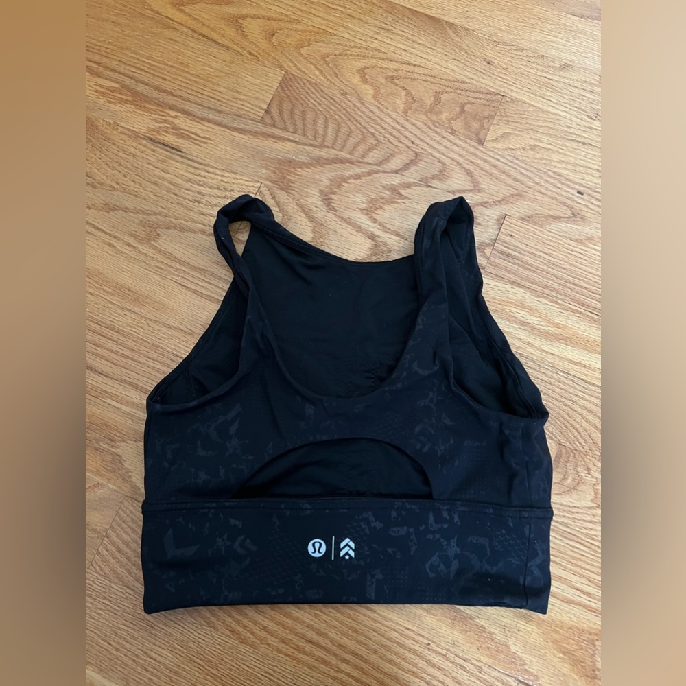 Lululemon x Barrys bootcamp bra